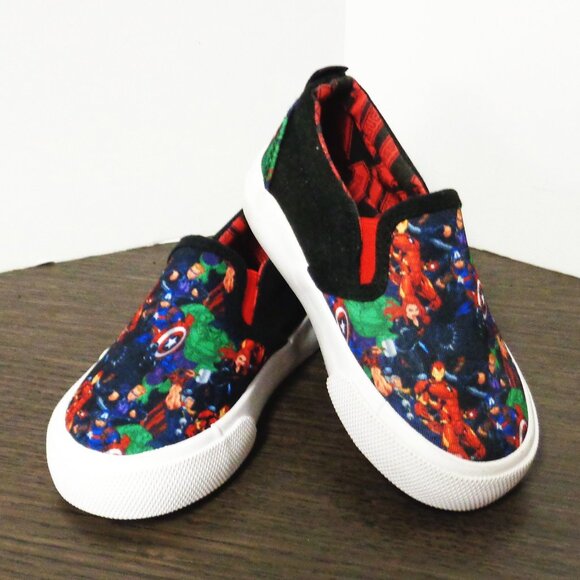 Brand New Ground Up Marvel Heros Toddler 8 Multi-color Slip-ons. MHTSO8 F55 - Picture 1 of 7